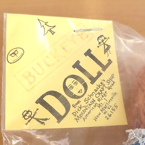 Buckeye Doll by Dick Schnackies Mountain Craft Shop - 7" - Picture 3 of 6